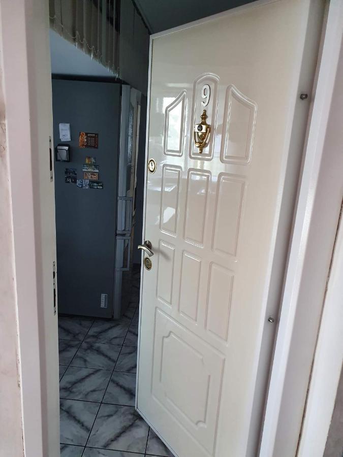 Apartament cu regim hotelier in Dr.Tr. Severin Drobeta Turnu Severin Exterior foto